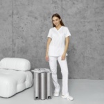 Женский медицинский костюм Cherokee Revolution белый — изображение 4