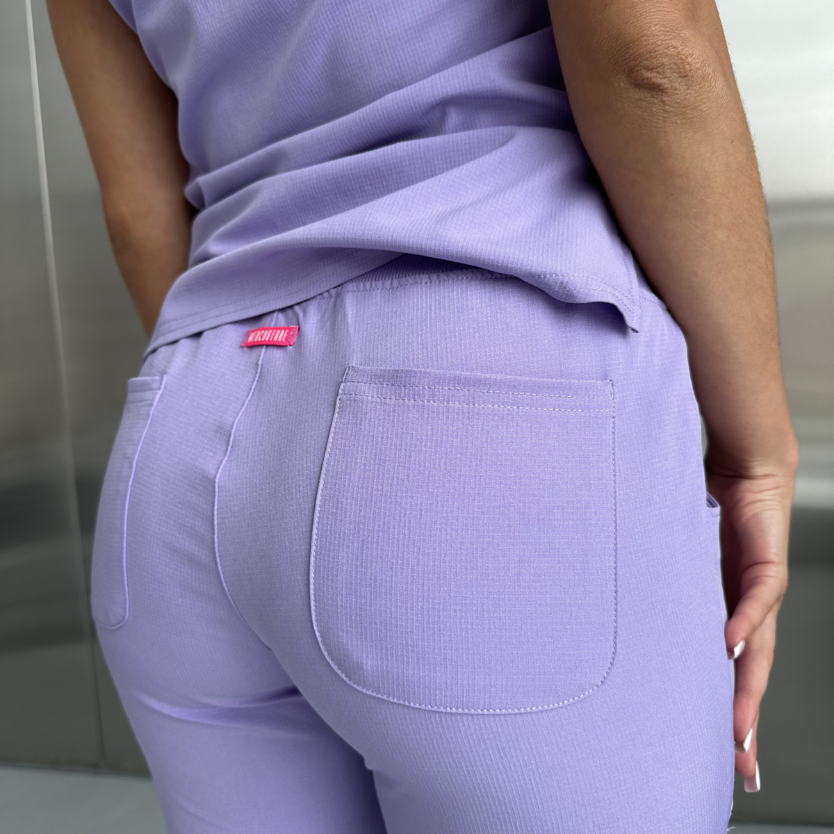 Жіночий медичний костюм Med Couture Med Couture лілового кольору - Зображення 6