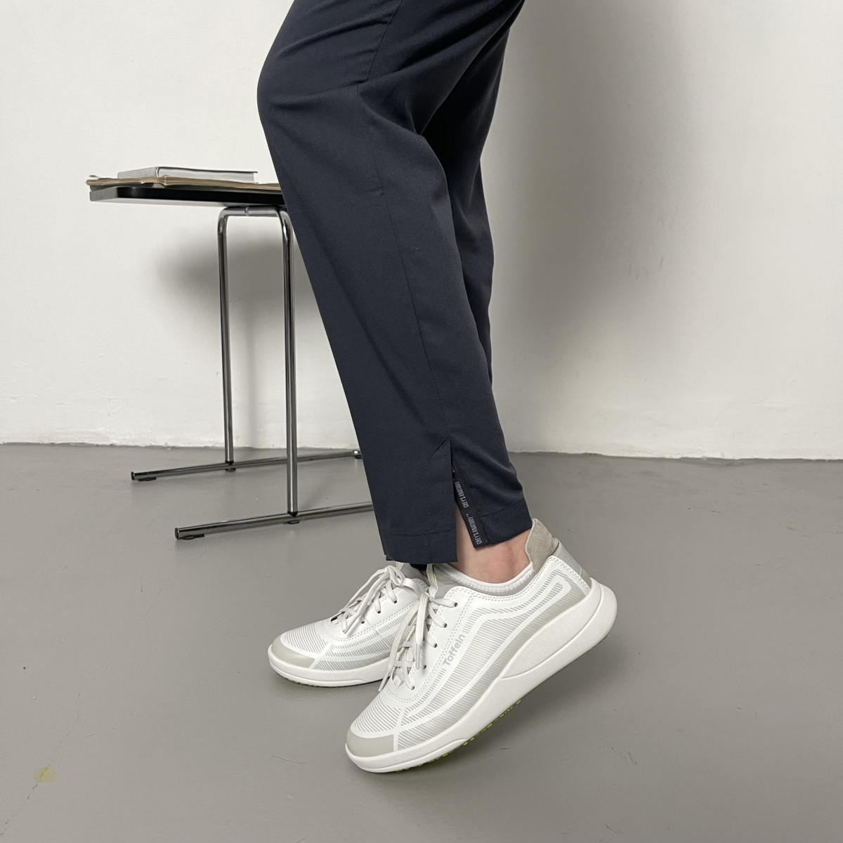 Женский медицинский костюм Grey's Anatomy Strech графитовый — изображение 5