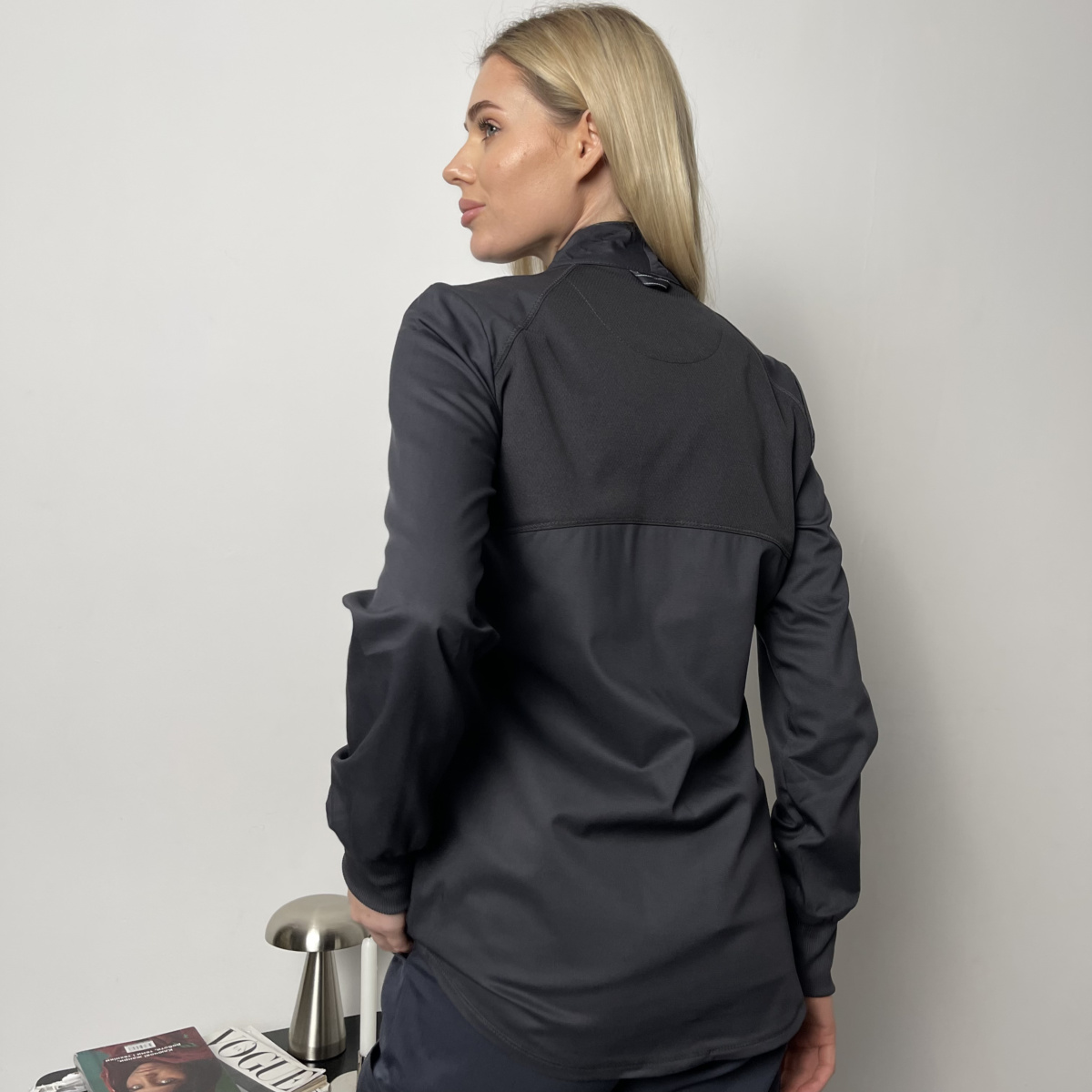 Жіноча медична кофта від Cherokee Revolution графітовий - Зображення 2