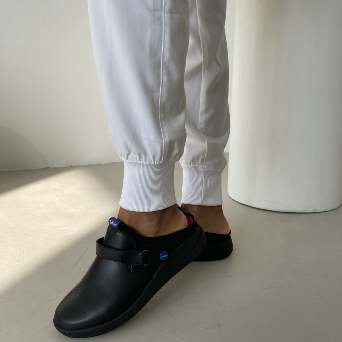 Женский медицинский костюм Grey's Anatomy Strech белого цвета — изображение 7