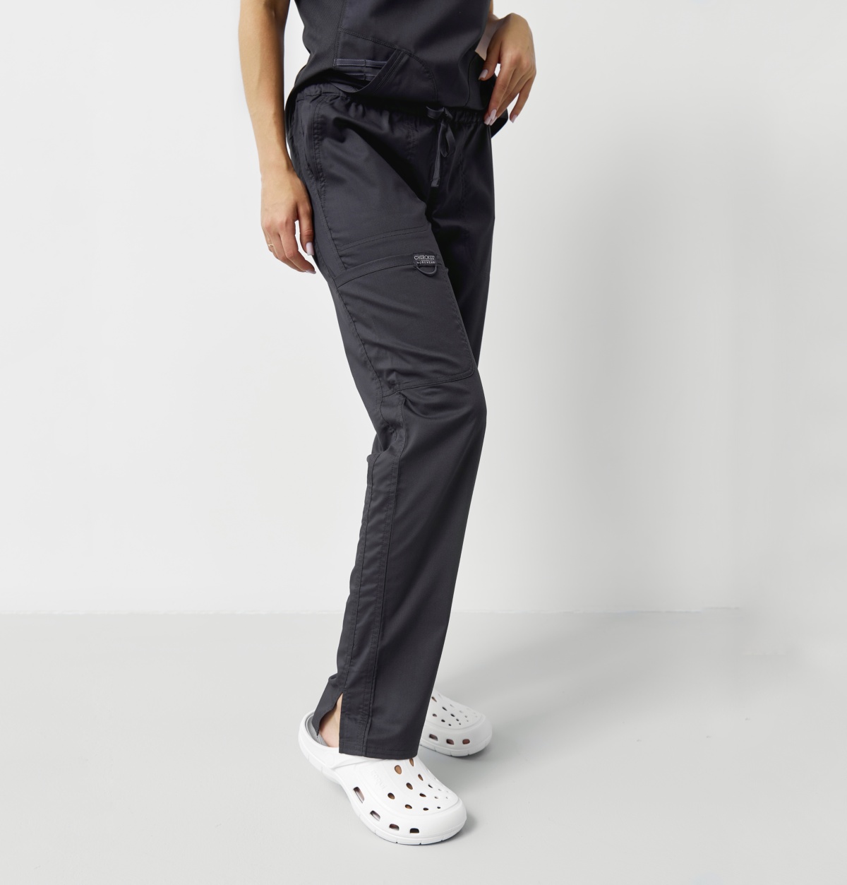 Жіночий костюм з поло Cherokee Revolution графітовий - Зображення 6