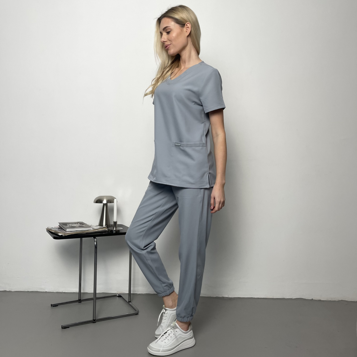 Жіночий медичний костюм Cherokee Originals Ultra сірий - Зображення 8