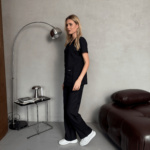 Женский медицинский костюм Cherokee черного цвета — изображение 2