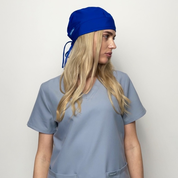 Медицинская шапка от Cherokee ярко-синяя женская