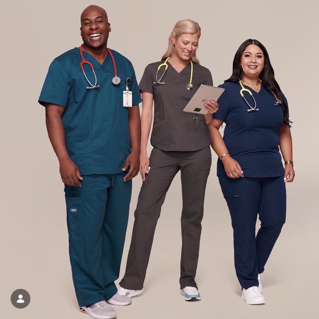 Медичні костюми великих розмірів