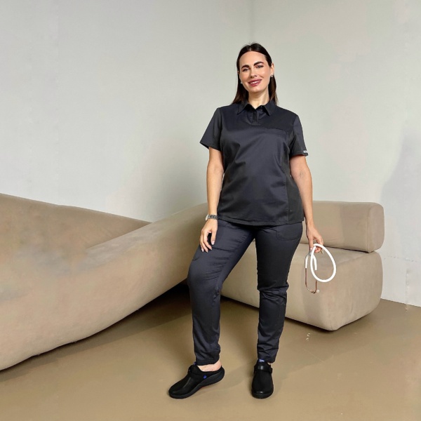 Женский коcтюм Cherokee Revolution c поло серый