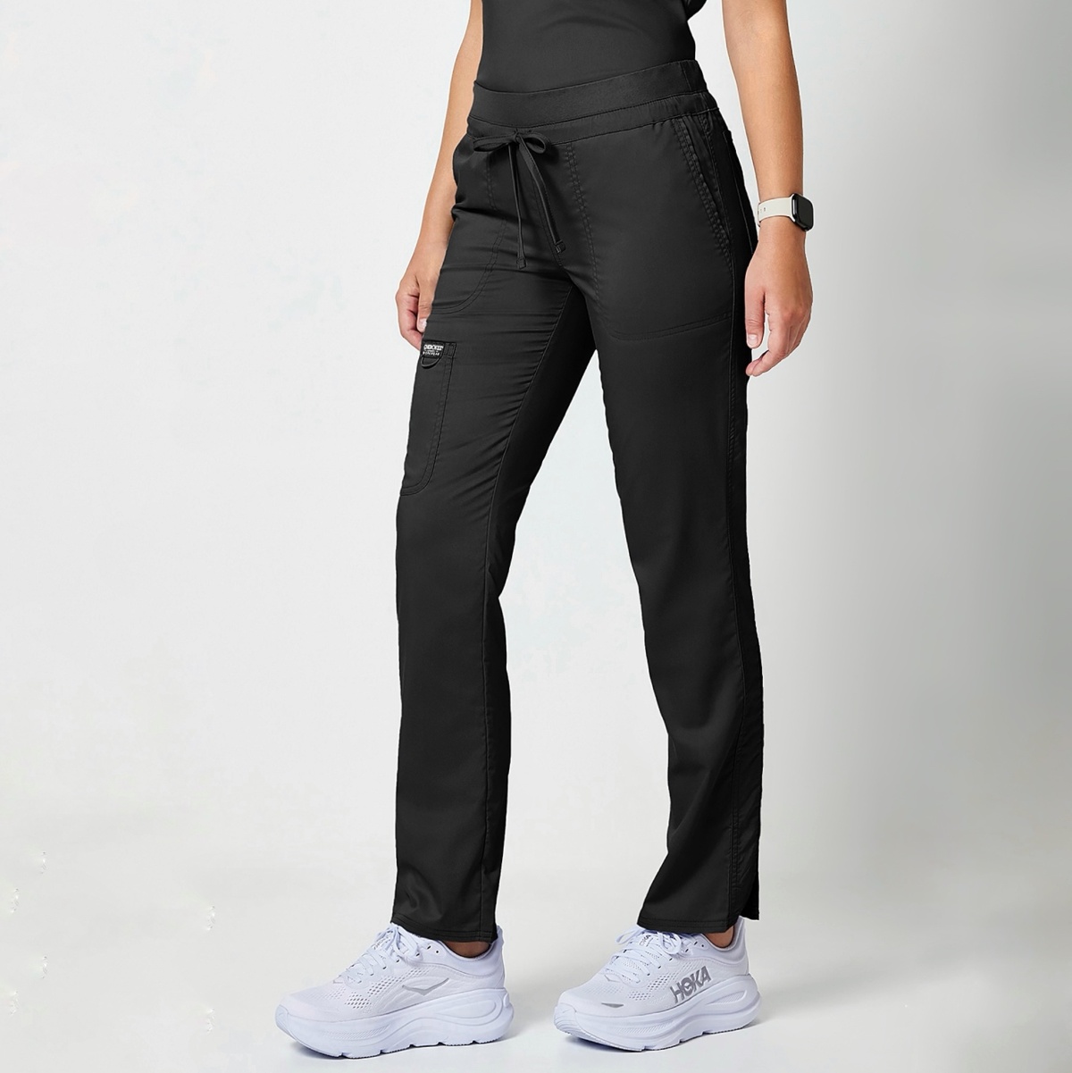 Женские медицинские брюки Cherokee Revolution черные — изображение 4