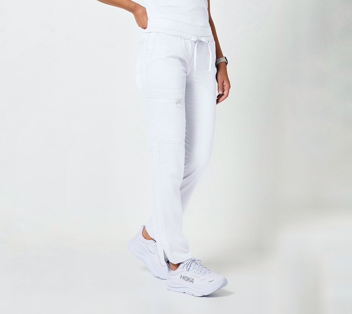 IMG_4405 Женские медицинские брюки Cherokee Revolution белые — изображение 1