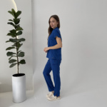 Женский медицинский костюм Grey's Anatomy™ Spandex Stretch ярко-синий — изображение 7
