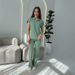 Женский медицинский костюм Skechers фисташковый