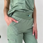 Женский медицинский костюм Skechers фисташковый — изображение 9