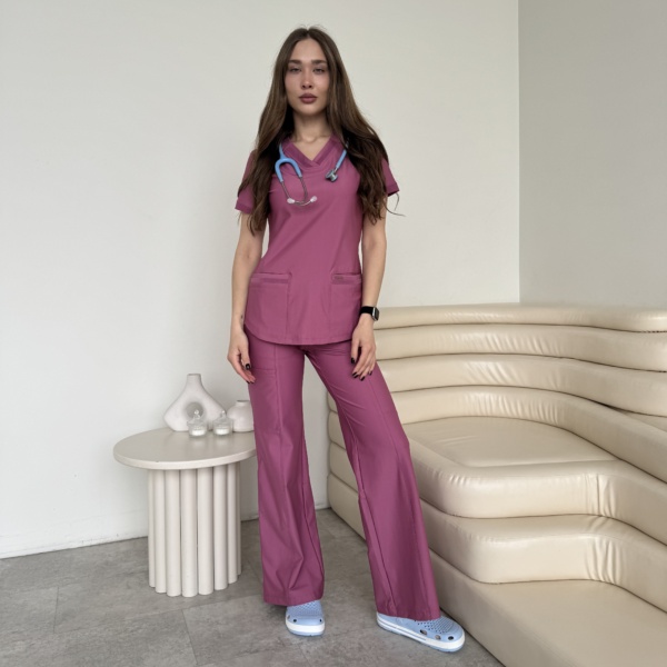 Жіночий медичний костюм FORM від Cherokee рожевий