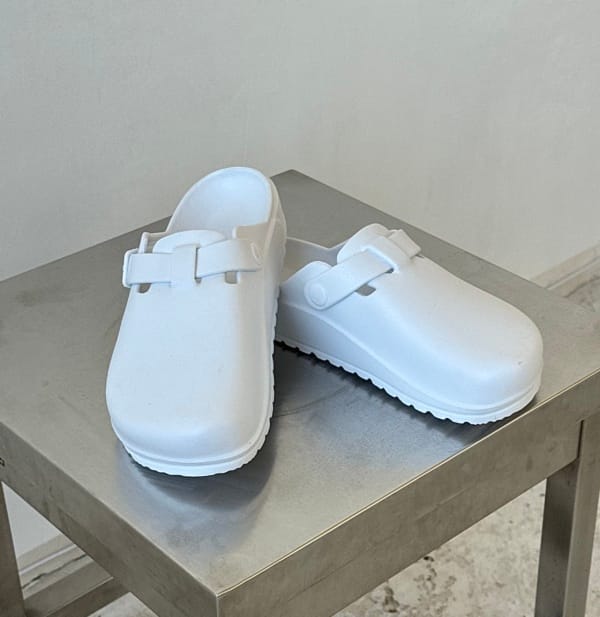 Медичні сабо Plum білі AT0225 WHT UNISEX