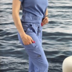 Женский медицинский костюм Grey's Anatomy Strech лилового цвета — изображение 5